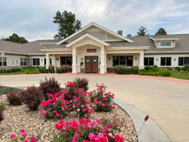 Crossroads At Lakewood Memory Care