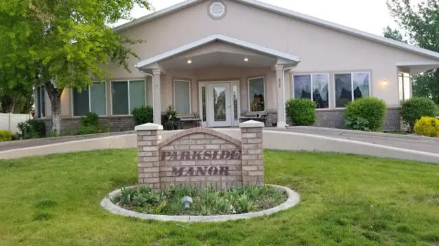 Parkside Manor