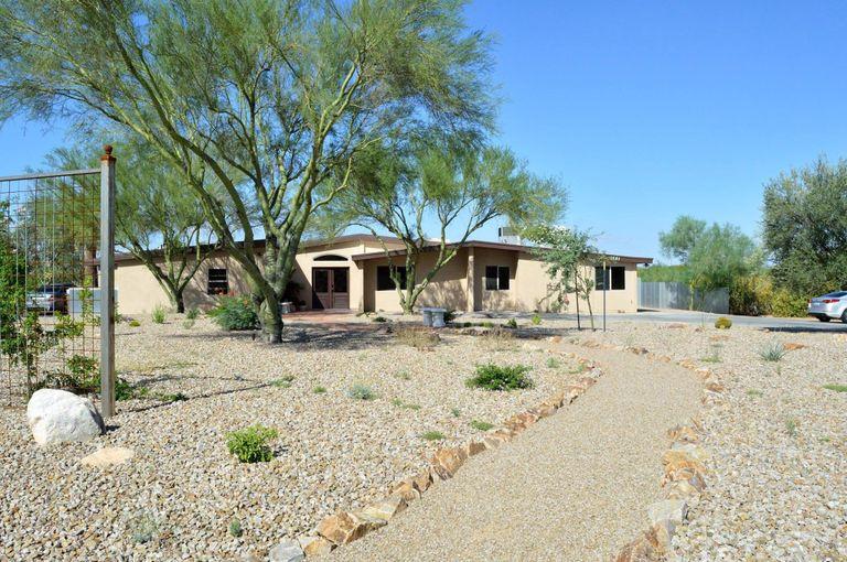 Casas Adobes Assisted Living